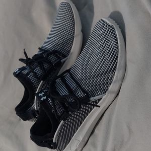 Under armour rail fit size 8.5